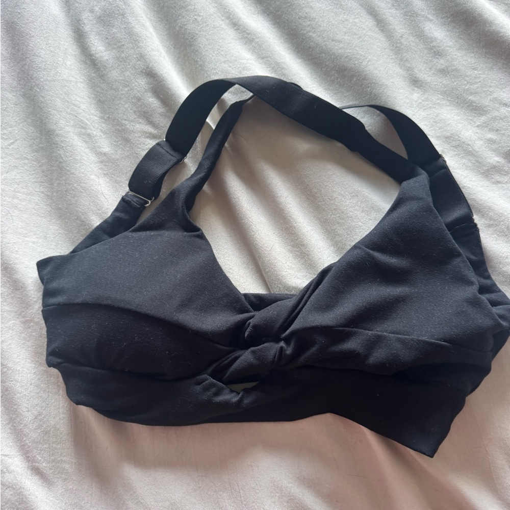 Bombshell twist bra